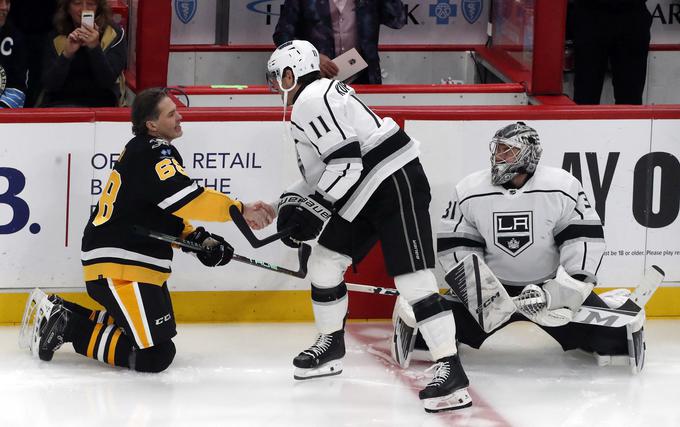 Jaromir Jagr in Anže Kopitar | Foto: Reuters