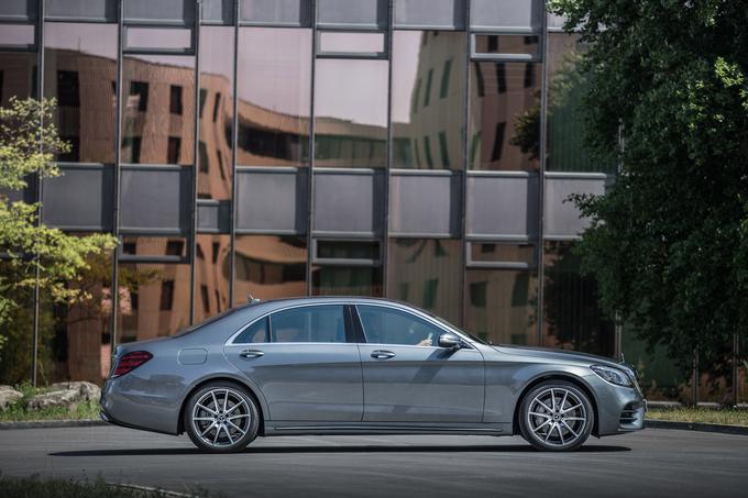 Slovenski oblikovalec Robert Lešnik je ponosen na razmerja razreda S in še posebej na zelo kratek sprednji previs. | Foto: Mercedes-Benz