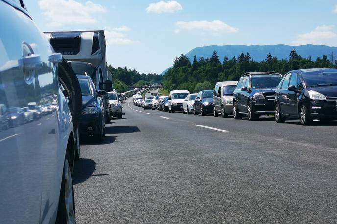 zastoj promet primorka gužva | Preden se ta konec tedna odpravite na pot, preverite, kakšno je stanje na cestah.  | Foto STA