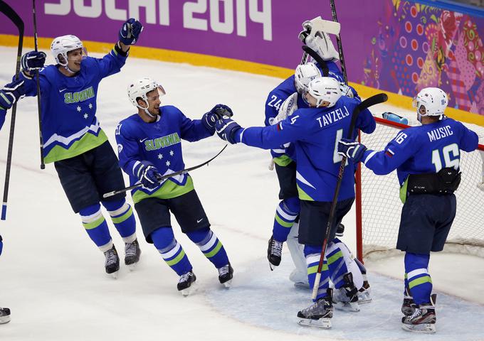 Tako se je veselil na olimpijskih igrah v Sočiju. Z reprezentanco je sodeloval tudi na devetih svetovnih članskih prvenstvih. | Foto: Reuters