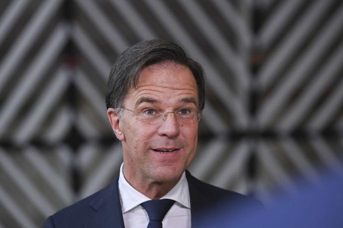 Mark Rutte | Rutte se je veteranom opravičil za "pomanjkanje podpore vlade", ko so bili po vrnitvi domov tarča kritik. | Foto STA