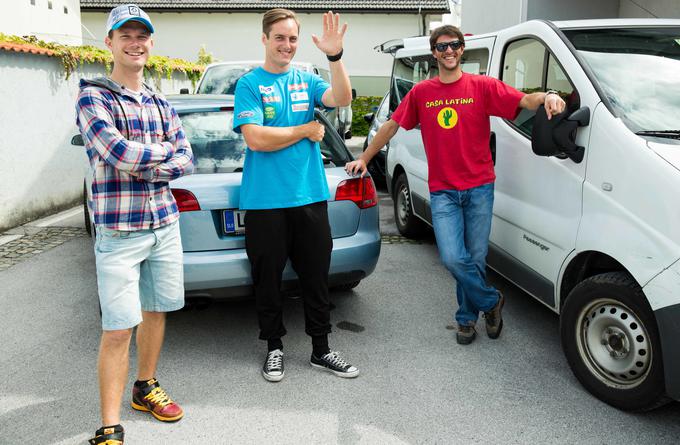 Matija Grašič v družbi Roka Perka in Andreja Jermana, s katerima je sodeloval v ekipi za hitri disciplini. | Foto: Vid Ponikvar/Sportida