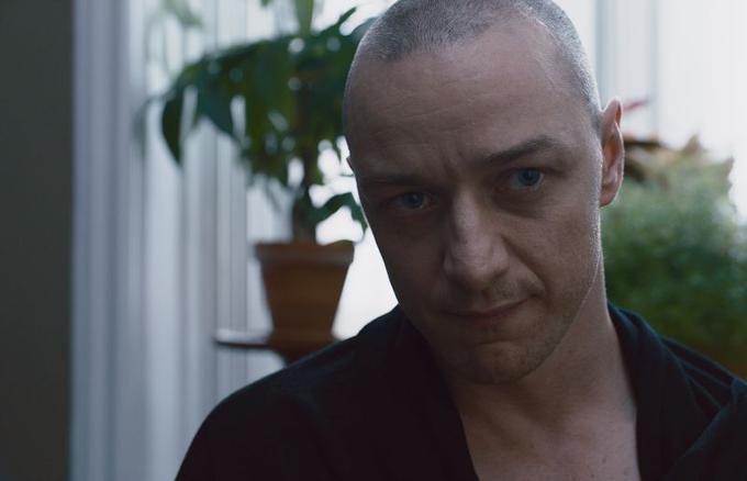 JAMES MCAVOY kot Kevin. | Foto: 