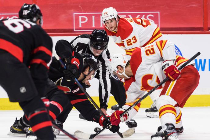 Calgary Flames Ottawa Senators | Ottawa, ki nima več možnosti za končnico, gosti Calgary. | Foto Guliverimage