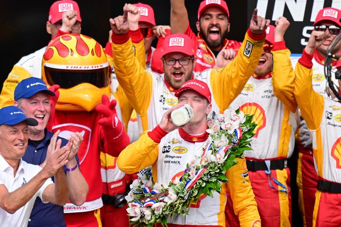 Josef Newgarden | Josef Newgarden iz ekipe Penske je zmagovalec tradicionalne vzdržljivostne dirke 500 milj Indianapolisa. | Foto Reuters