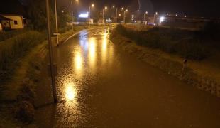 Na območju Zagreba močan dež povzročil številne težave #foto #video