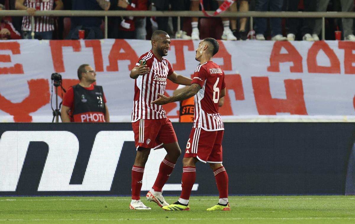 Olympiacos | Olympiacos je tudi na drugi tekmi Aston Villo premagal z dvema goloma razlike in napredoval v finale. | Foto Guliverimage