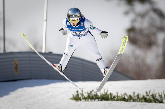 "Ne vem, ali sem trenutno vesela ali žalostna, saj si je moja prijateljica Urša bolj zaslužila tole skupno krono kot jaz." | Foto: Guliverimage/Vladimir Fedorenko