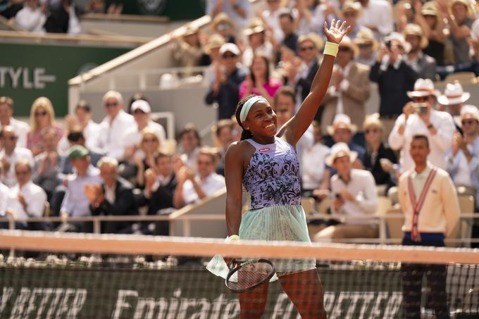 Osemnajstletna Coco Gauff je s 6:3 in 6:1 slavila proti deset let starejši tekmici Martini Trevisan. | Foto: Reuters