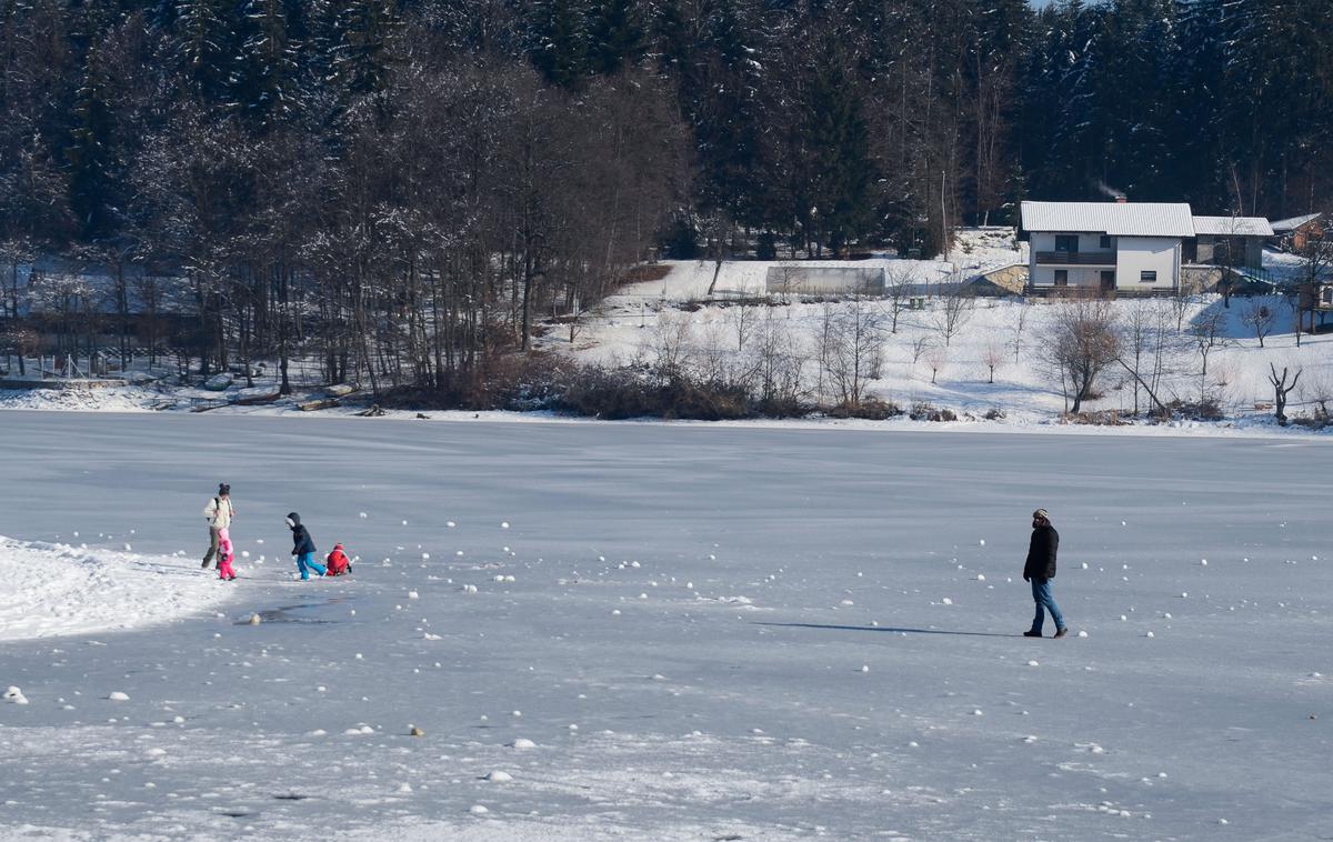 Šmartinsko jezero, led, zaledenelo jezero | Foto STA