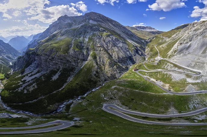 Prelaz Stelvio | Znamenitega vzpona na prelaz Stelvio letos ne bo na Giru.  | Foto Guliverimage