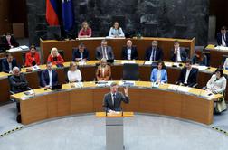 Golob med interpelacijo razkril vizijo države in stranki SDS očital, da ovira delo vlade