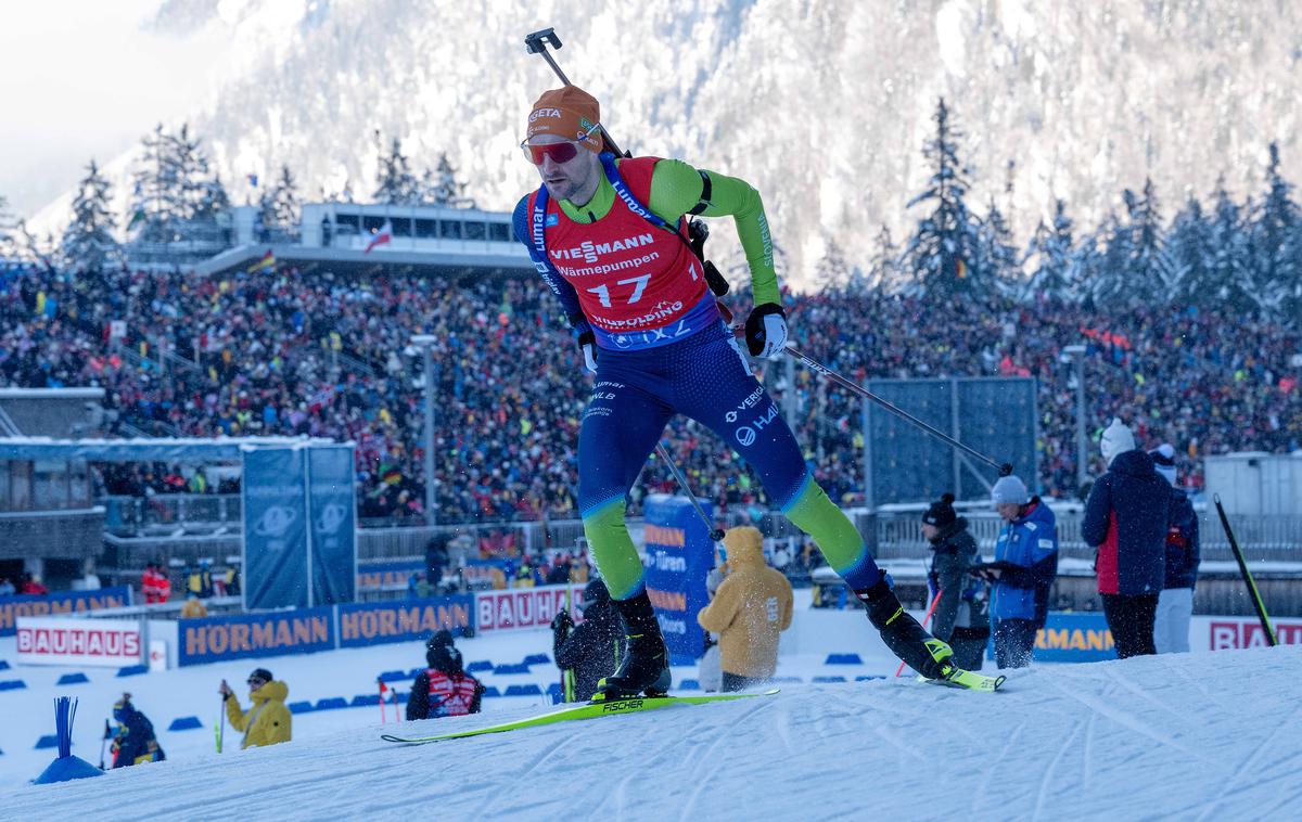 Jakov Fak, Ruhpolding | Jakov Fak je bil danes na strelišču natančen, a je streljal počasi, tudi v smučini ni imel prave moči. | Foto Guliverimage