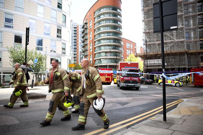 Požar v stolpnici v četrti Poplar v vzhodnem Londonu | Foto: Reuters