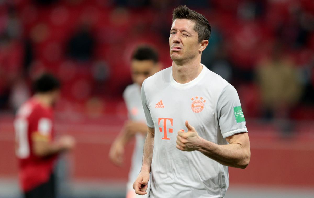 Robert Lewandowski | Robert Lewandowski se je poškodoval na reprezentačni tekmi med Poljsko in Andoro. | Foto Reuters