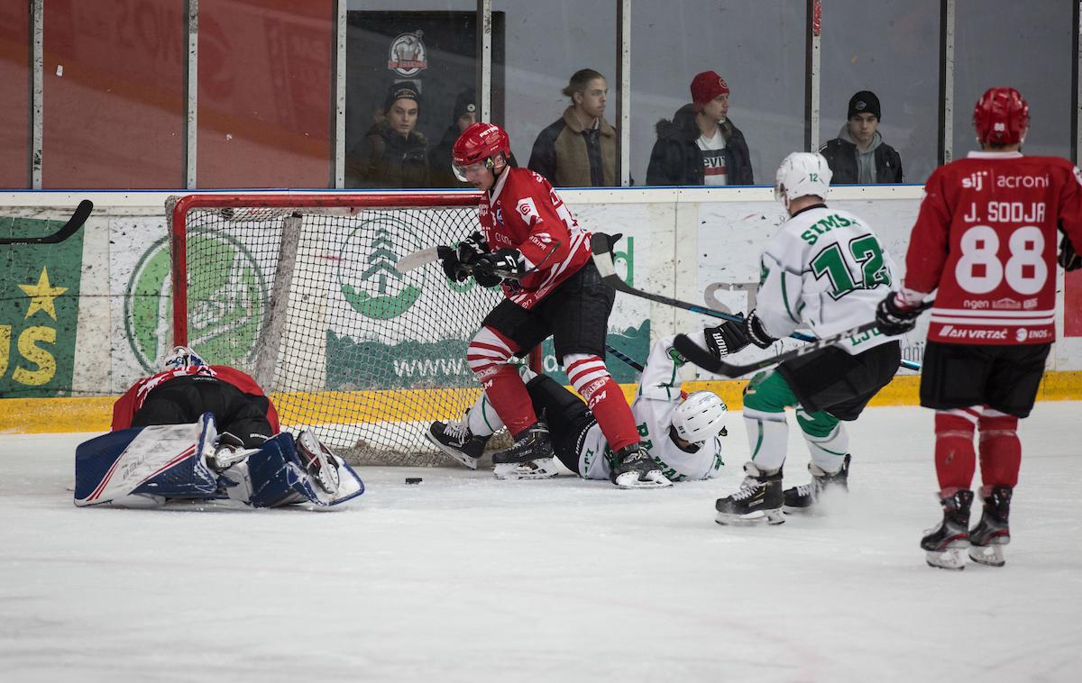 HDD Jesenice, HK SŽ Olimpija Alpska liga | Olimpija je prišla do visoke zmage. | Foto Peter Podobnik/Sportida