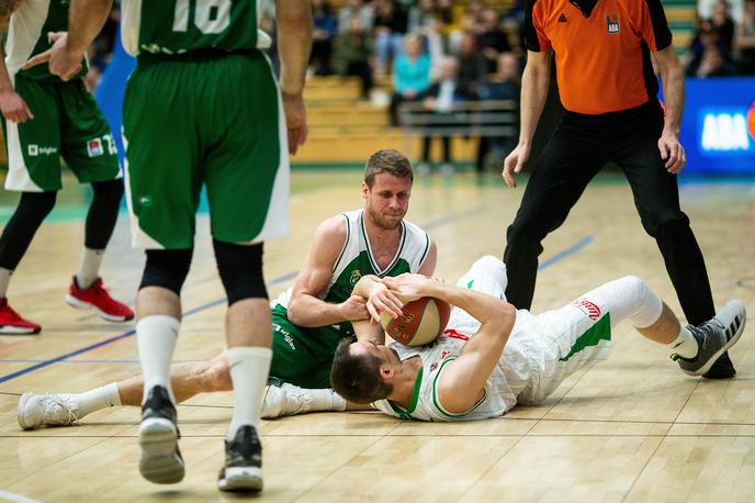 Krka vs Petrol Olimpija liga ABA | Hudo bitko za biti ali ne biti so dobili Novomeščani. | Foto Vid Ponikvar