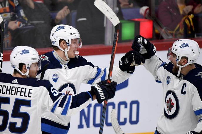 Winnipeg Jets | Hokejisti Vegas Knights so prišli do polnega izkupička v New Yorku. | Foto Reuters