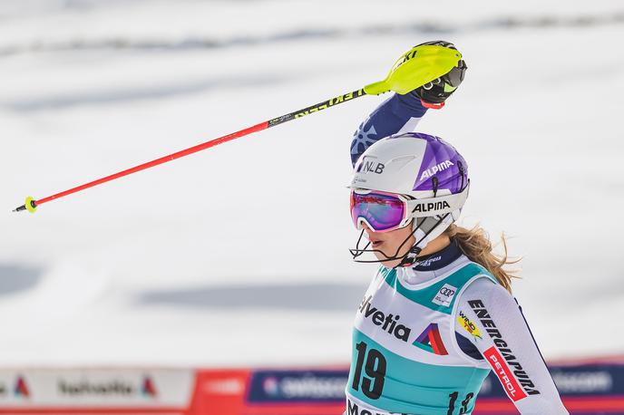 Ana Bucik | Ana Bucik se je na pred domačimi gledalci zavihtela na oder za zmagovalce. | Foto Sportida