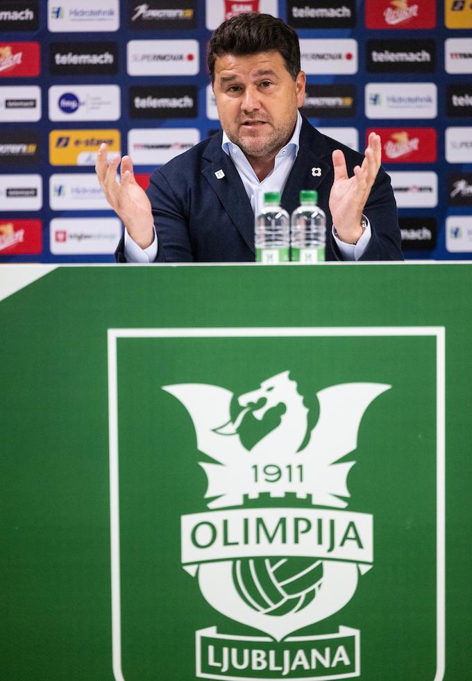 "Napravili bomo vse, kar je v naši moči, da bo Olimpija še naprej uspešna na zelenicah. Moramo pa tudi poskrbeti, da se takšne takšni vpadi navijačev več ne ponovijo," sporoča direktor Olimpije Igor Barišić. | Foto: Vid Ponikvar