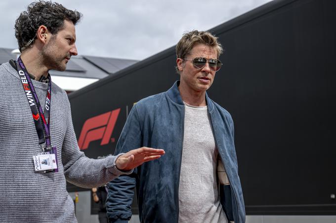 Brad Pitt v Silverstonu začenja s snemanjem filma o formuli 1. | Foto: Guliverimage