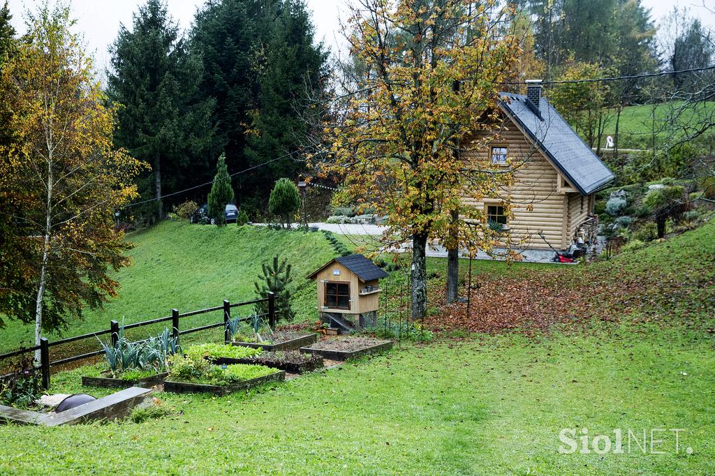 Posestvo Na kupčku turistična kmetija Saša Černalogar Mrak