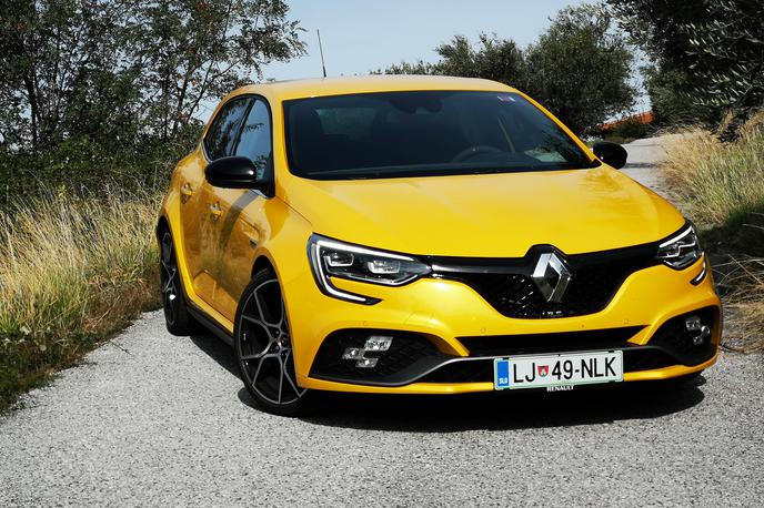 Renault megane RS | Športna različica RS se je pri renault cliu že poslovila, ima pa jo še renault megane. | Foto Gregor Pavšič