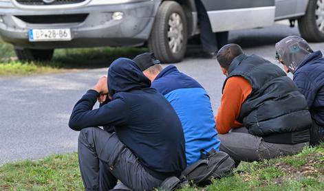 Madžarska naj bi v bližini meje z Avstrijo vzpostavila begunsko taborišče