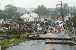 Po tajfunu na Japonskem našteli najmanj 33 žrtev #video #foto