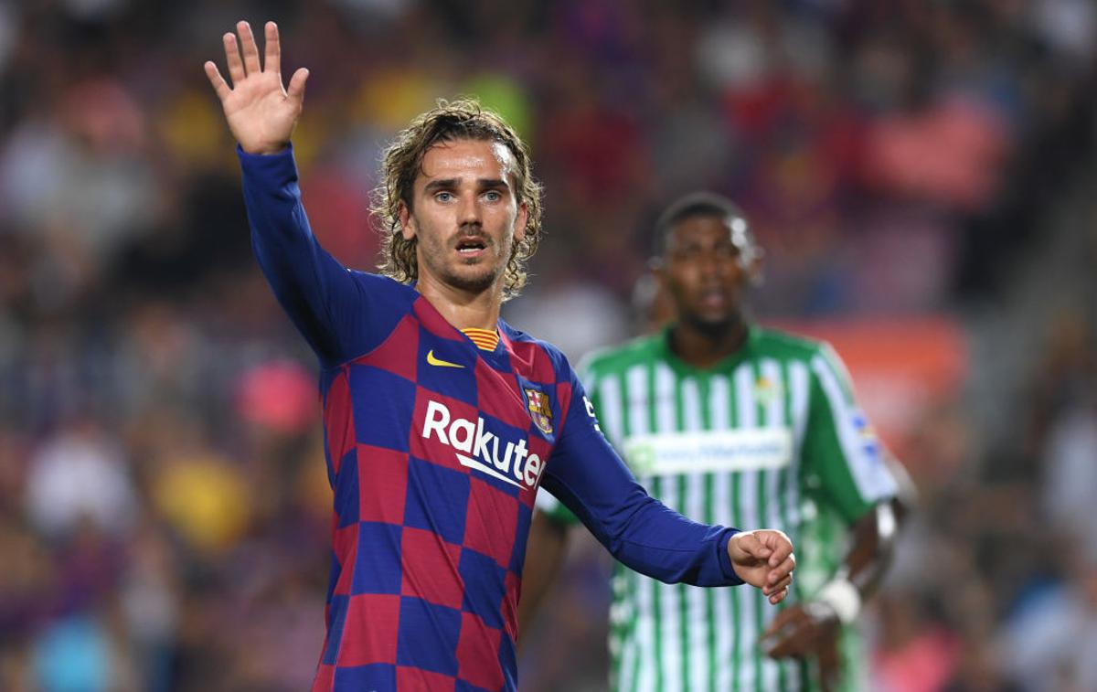 Antoine Griezmann | Barcelona bo Atleticu za prestop Antoina Griezmanna plačala dodatnih 15 milijonov evrov in dobila pravico za odkup še petih njihovih nogometašev. | Foto Getty Images