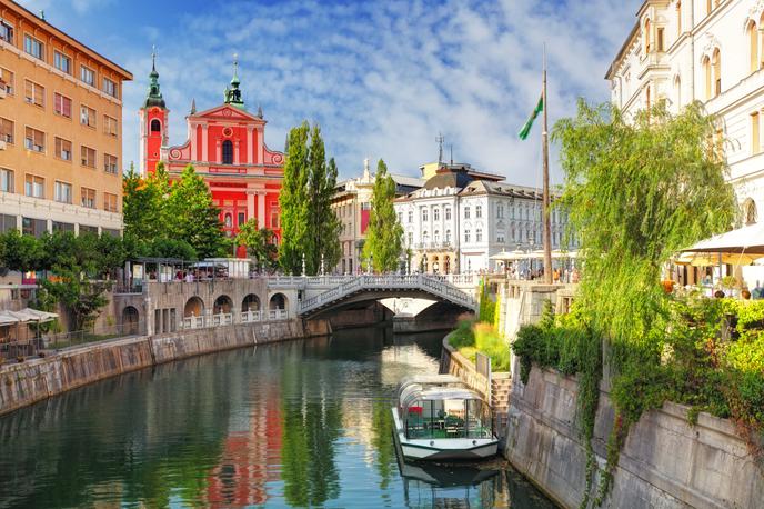 Ljubljana, Ljubljanica, Tromostovje | V Ljubljani se več kot dva tisoč nepremičnin oddaja prek platform, kot sta Airbnb in Booking. | Foto Thinkstock