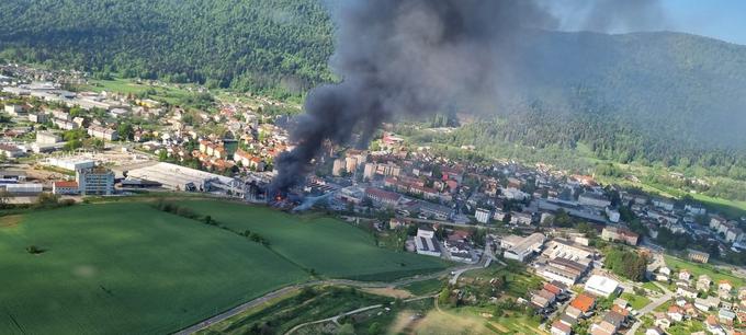 V Melaminu leto dni po izrednem dogodku nadaljujejo rekonstrukcijo podjetja. | Foto: Gasilska enota Ribnica, Robert Latin