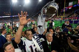 Tom Brady in New England Patriots dvignili Lombardijev pokal