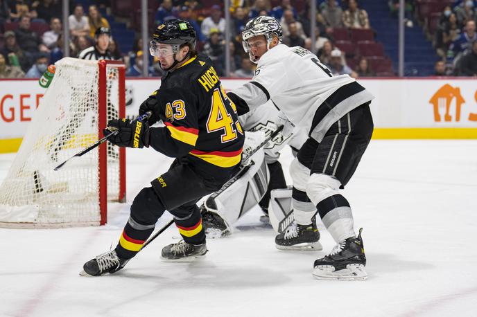 Los Angeles Kings Vancouver Canucks | Kralji so redni del končali s porazom po podaljšku na gostovanju pri Vancouvru. V prvem krogu končnice, v kateri bodo igrali prvič po letu 2018, bodo palice prekrižali z Edmontonom. | Foto Reuters