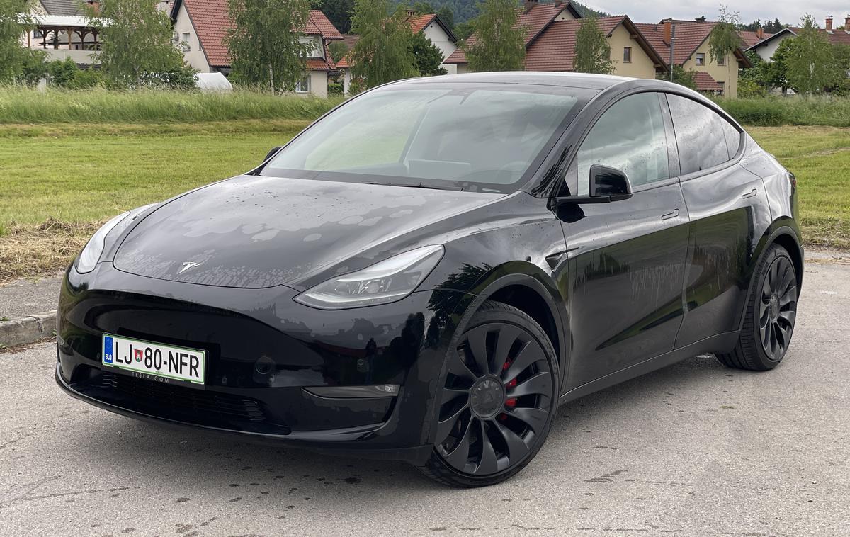 Tesla model Y | Tesla model Y je lani prepričala 1,2 milijona kupcev. Na vrhu je končala tako v Evropi kot na Kitajskem. | Foto Gregor Pavšič