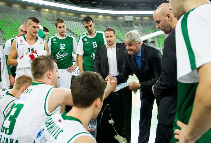 Trener Aleš Pipan je prav tako odigral pomembno vlogo pri njegovem košarkarskem razvoju. Alen se spomni, kako veliko so v Laškem trenirali. | Foto: Vid Ponikvar