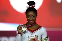 Neverjetna Simone Biles piše zgodovino