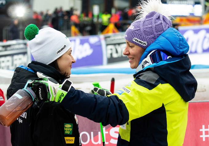 Tina Robnik in Ilka Štuhec | Foto: Vid Ponikvar