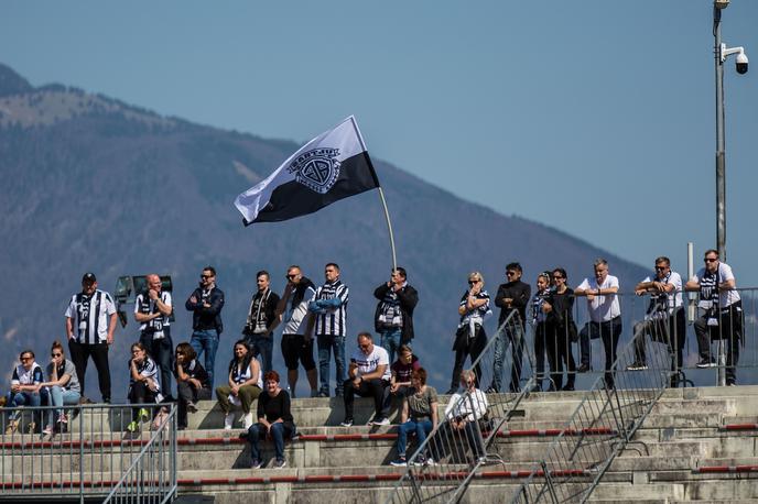 plts gledalci | Gledalcev na uvodnih tekmah slovenskega nogometnega prvenstva, ki se bo nadaljevalo 5. junija, ne bo. | Foto Grega Valančič/Sportida