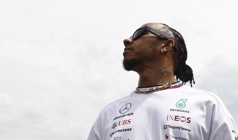 Hamilton z ganljivim pismom in zadnjo obljubo Mercedesu