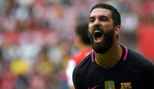 Uradno: Arda Turan iz Barcelone v Istanbul