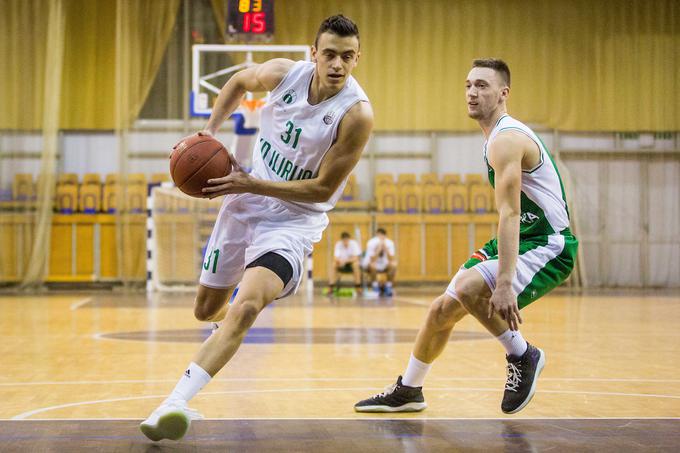 Žan Mark Šiško blesti v dresu Ilirije. | Foto: Sportida