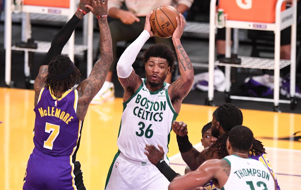 Boston Celtics LA Lakers | Montrezla Harrella s soigralci čaka obračun z Bostonom. | Foto Guliverimage