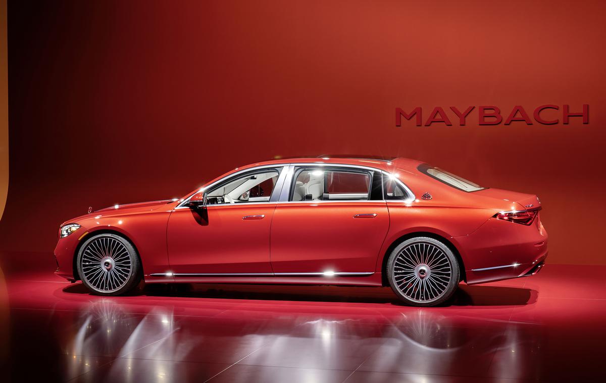 Mercedes razred S Maybach | Mercedes je razred S predstavil še v luksuzni različici maybach. Lani so prodali 12 tisoč takih mercedesov. | Foto Mercedes-Benz