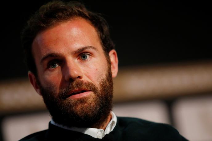 Juan Mata | Juan Mata bo vsaj še eno sezono preživel na Old Traffordu. | Foto Reuters