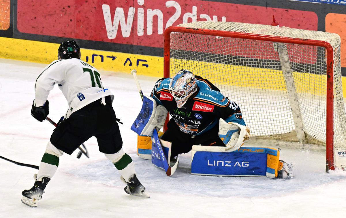 Linz : HK Olimpija | Olimpija je v Linzu izgubila s kar 1:8. | Foto BWL / Eisenbauer