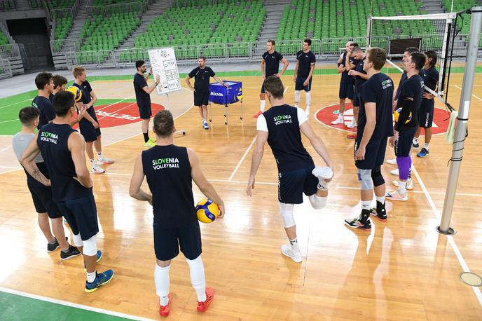 slovenska odbojkarska reprezentanca | Slovenski odbojkarji po nekaj dneh samoosamitve nadaljujejo priprave na septembrsko evropsko prvenstvo. | Foto Aleš Oblak