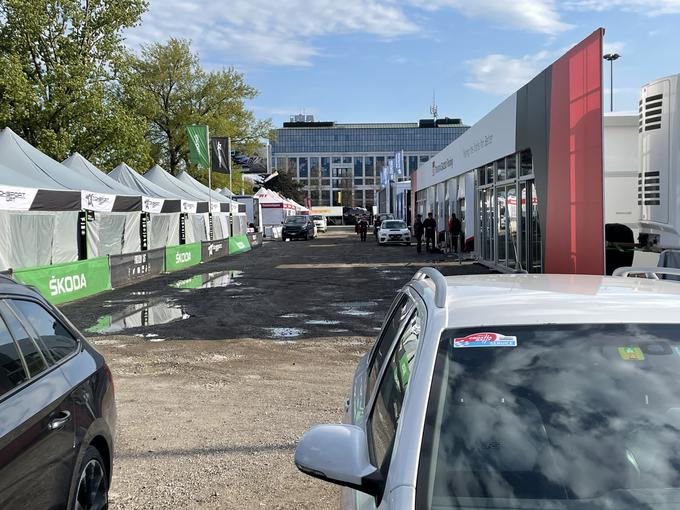 Na reliju sodeluje 68 posadk, od tega deset z dirkalniki najvišjega razreda WRC. | Foto: Gregor Pavšič