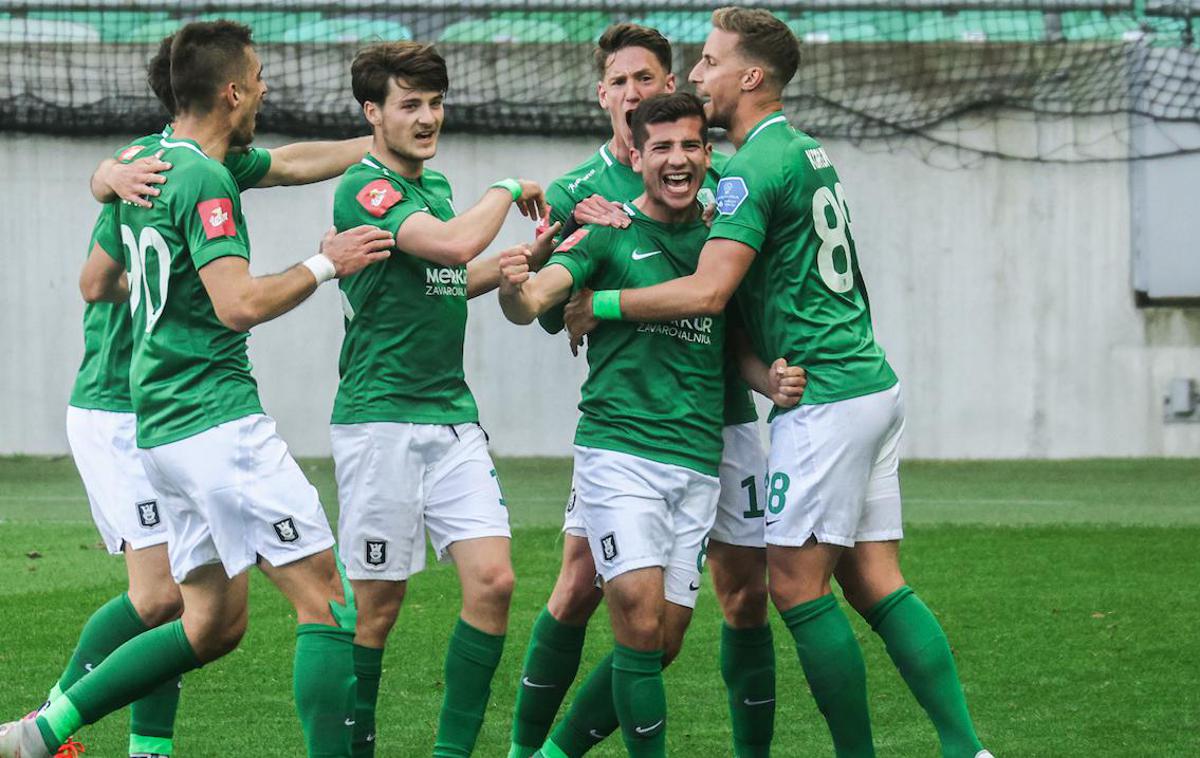 NK Olimpija : NK Koper, prva liga, april 2021 | Olimpija je ugnala Koper s 6:2. | Foto Vid Ponikvar/Sportida