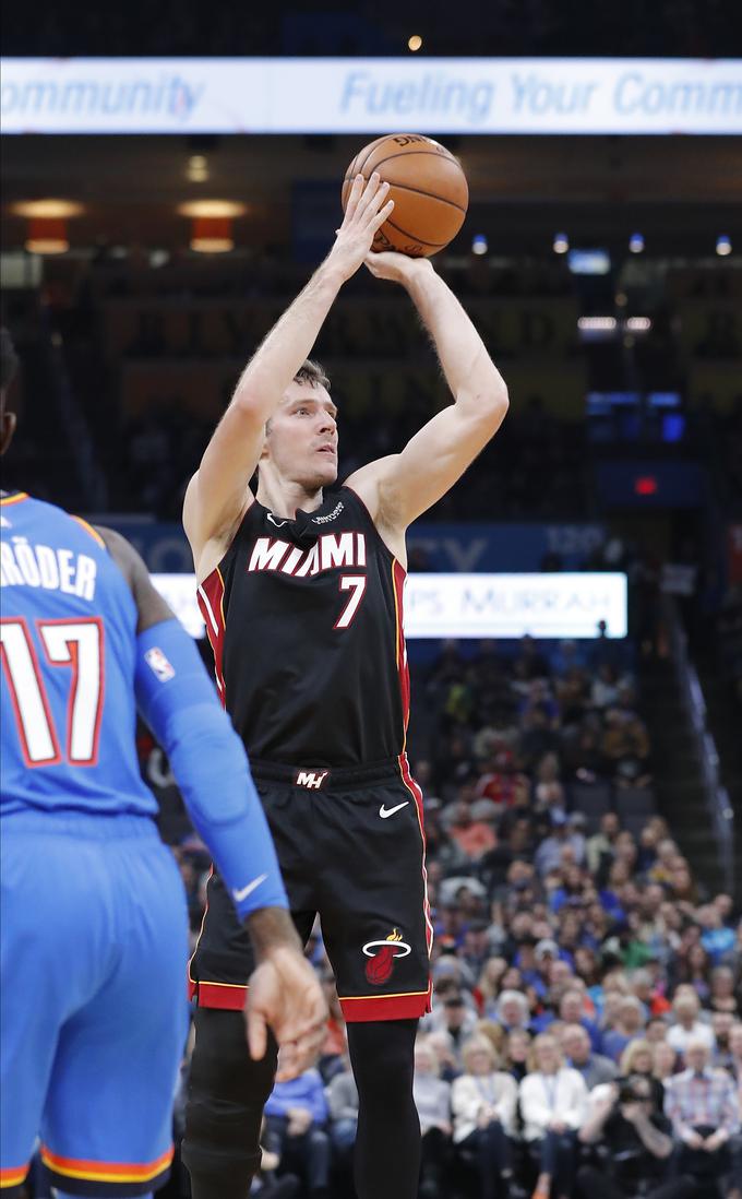 Goran Dragić je v Oklahoma Cityju prispeval deset točk. | Foto: Reuters